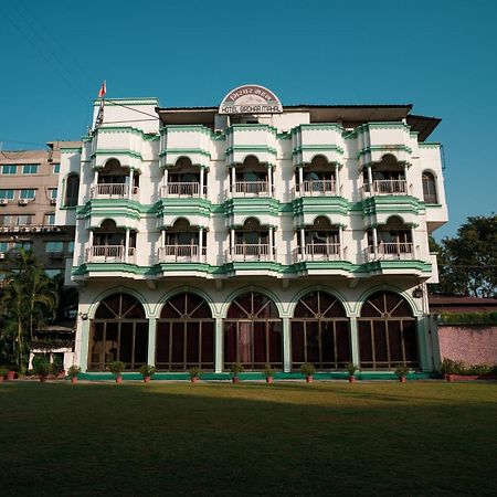 Hotel Girdhar Mahal インドール エクステリア 写真