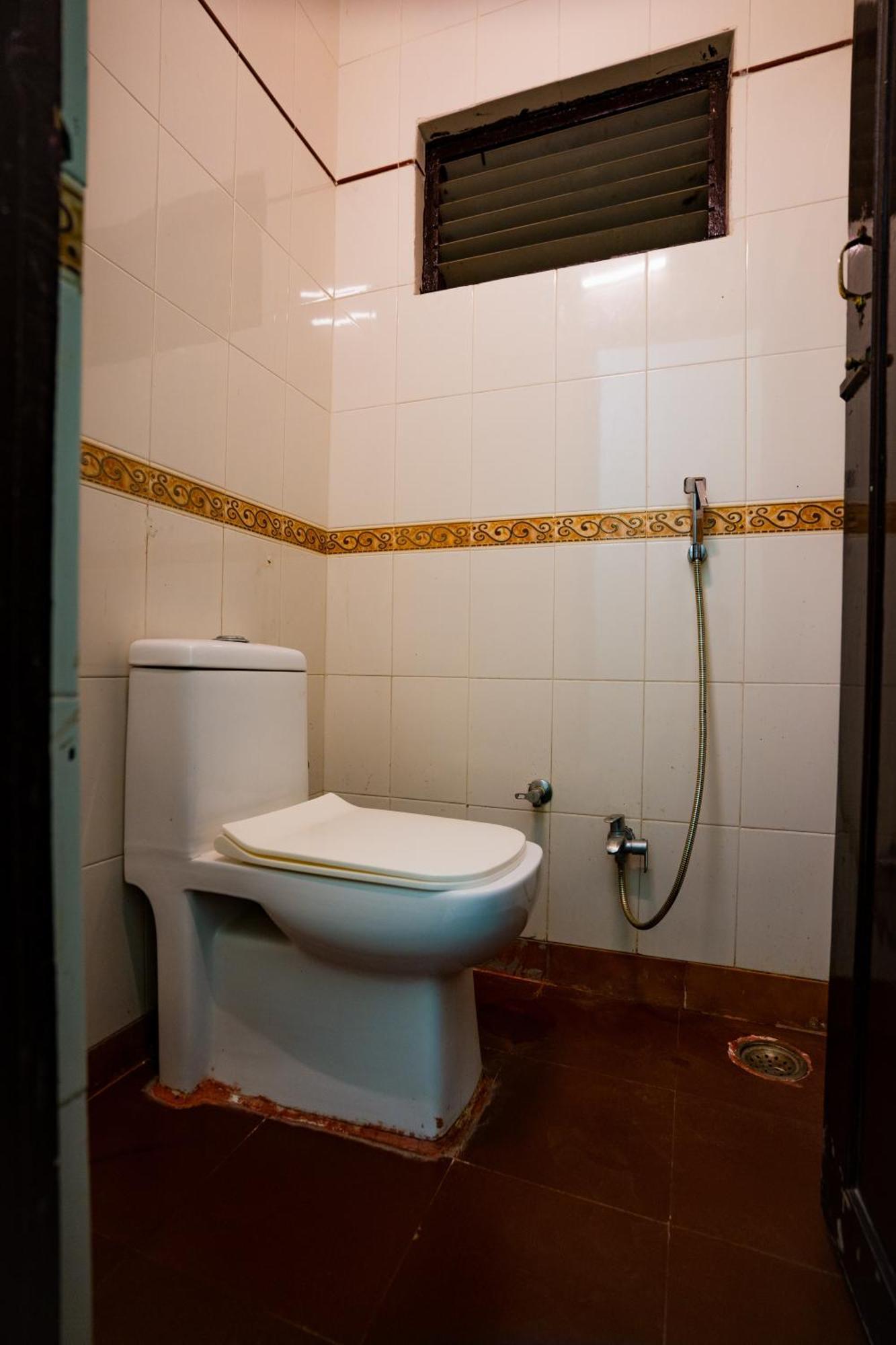 Hotel Girdhar Mahal インドール エクステリア 写真