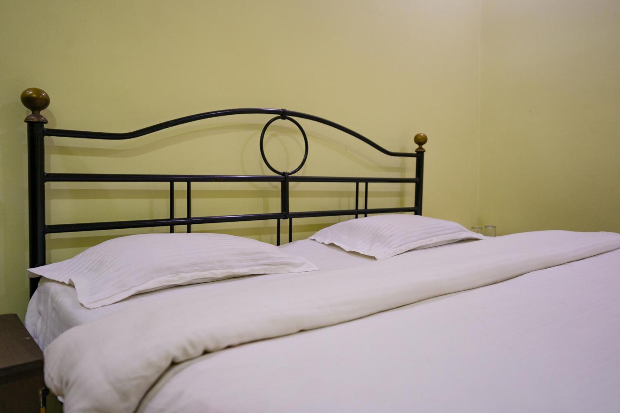 Hotel Girdhar Mahal インドール エクステリア 写真