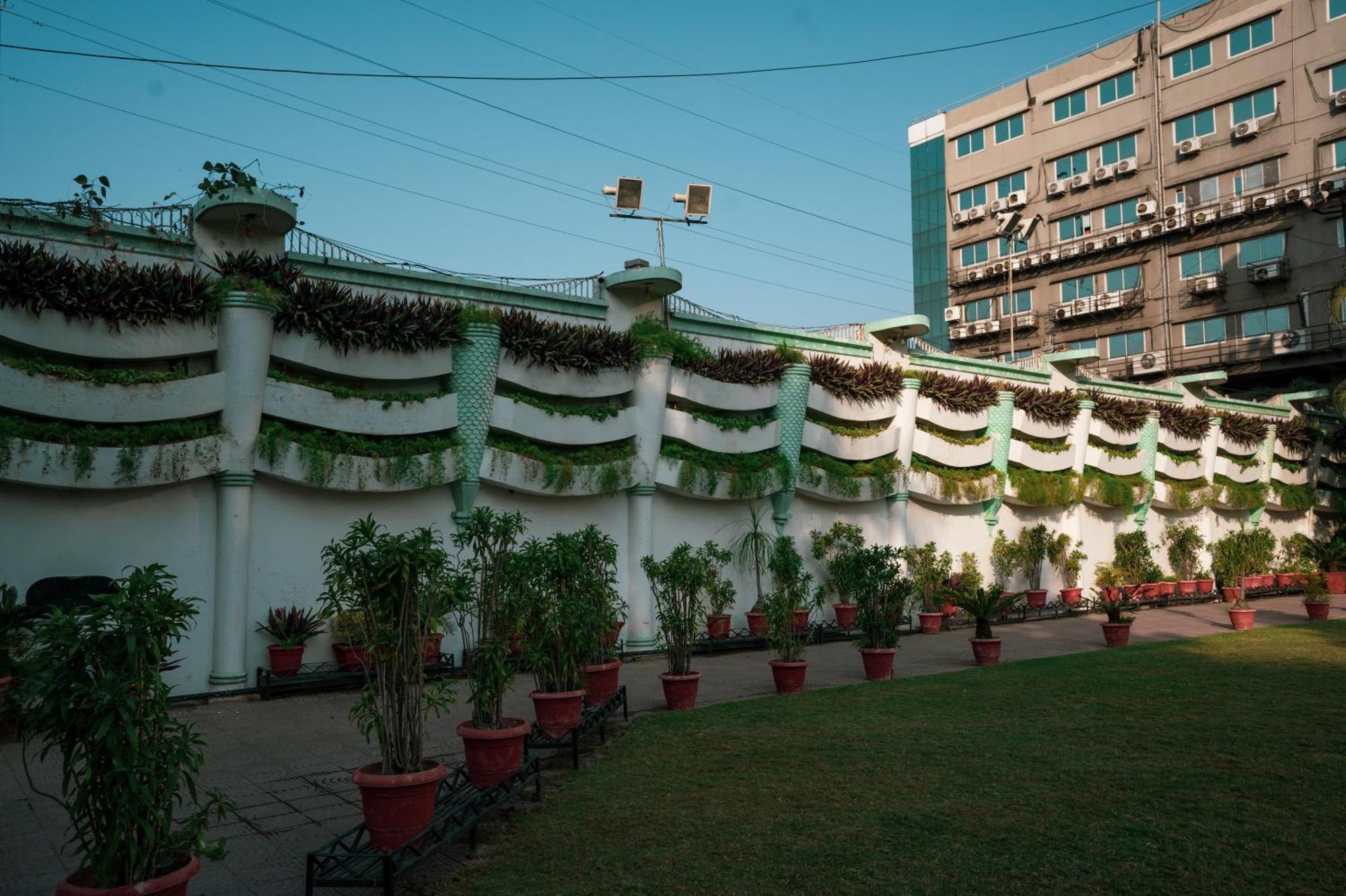Hotel Girdhar Mahal インドール エクステリア 写真