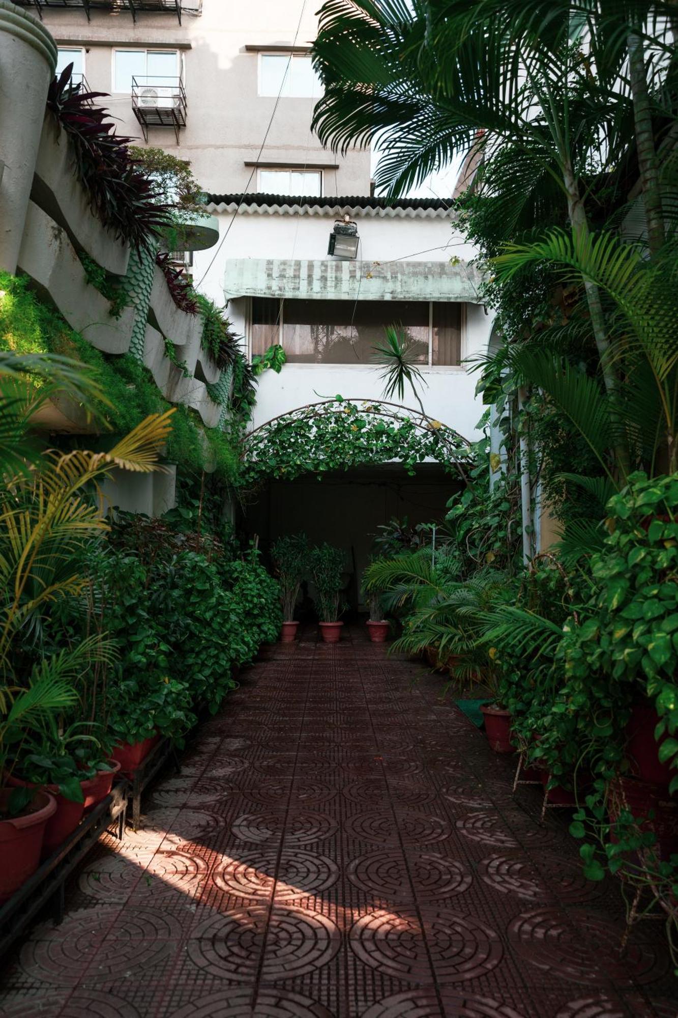 Hotel Girdhar Mahal インドール エクステリア 写真